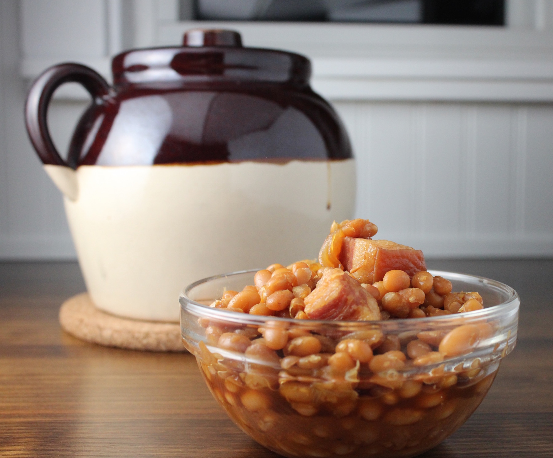 Old-Fashioned Bean Pot Baked Beans Recipe 