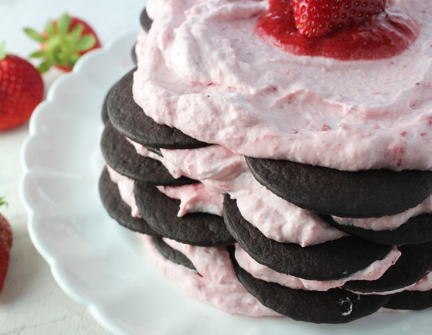 strawberry chocolate icebox cake