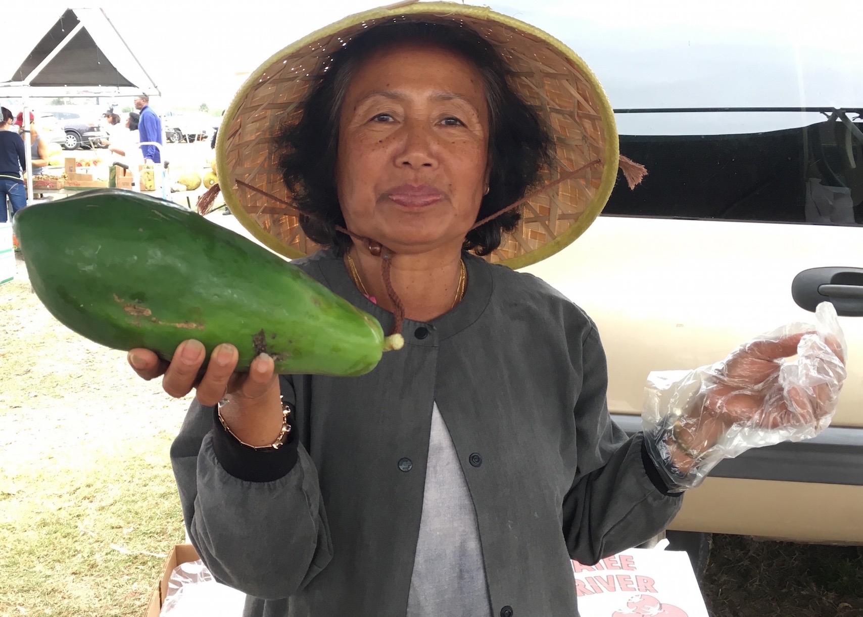 Green papaya vendor Mustang Market