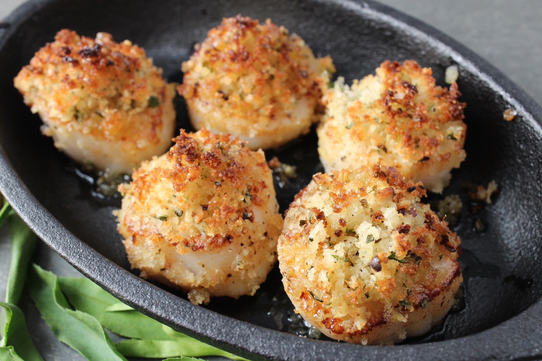 Scallops with Tarragon Bread Crumbs